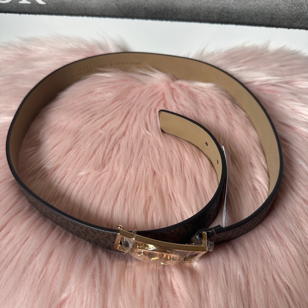 Michael Kors MK Buckle Belt - Dark Brown - Picture 2 of 4